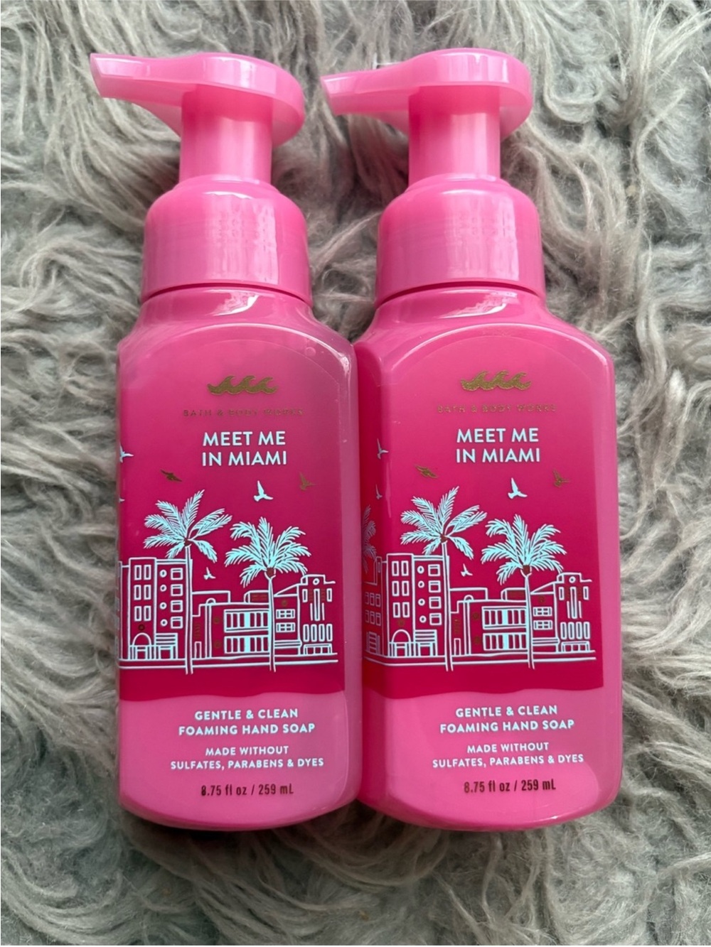 BBW MEET ME IN MIAMI FOAMING HAND SOAPS X2 NWT